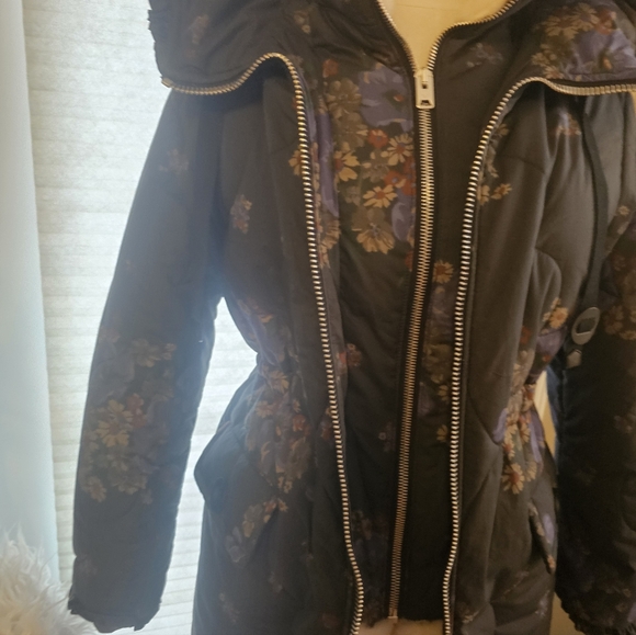 Coach Dark Floral Puffer Coat - Picture 5 of 16